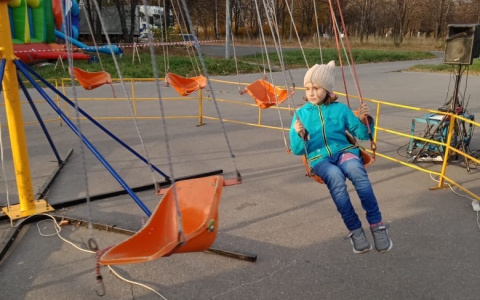 “На грани жизни и смерти”: родители девочки, выпавшей из окна больницы в Йошкар-Оле, рассказали о случившемся