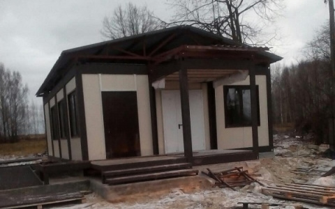 В одном из поселков Марий Эл продолжают строительство нового акушерского пункта