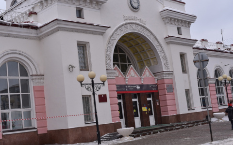 "Как после бомбежки": йошкаролинцы недовольны дорогой у ж/д вокзала