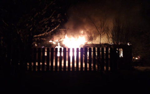 Житель Марий Эл безуспешно пытался спасти соседа из горящей квартиры