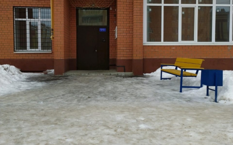 В Йошкар-Оле территорию 23 зданий не обработали от гололедицы