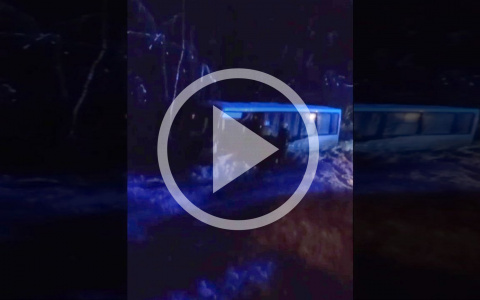 Авария на трассе в Марий Эл: водитель автобуса не заметил военный грейдер