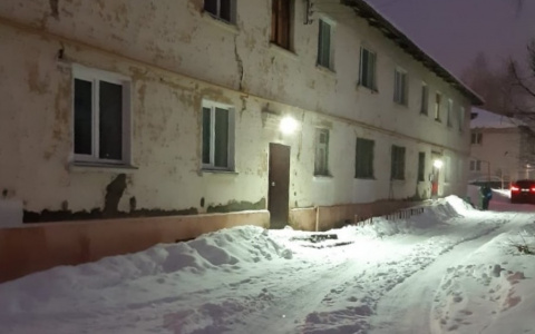 У домов на улице Мира, впервые за 60 лет, появилось дворовое освещение