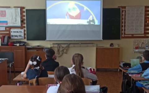 Школьникам из Марий Эл показали спектакль о безопасном интернете