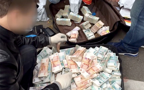 Сотрудники ФСБ прикрыли "обнальную площадку" пятерых лжедиректоров в Марий Эл