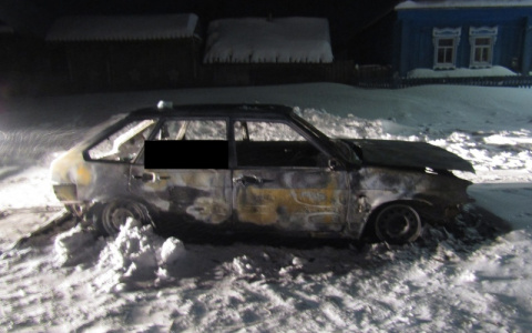 В Марий Эл родители нашли тело сына в сгоревшем авто