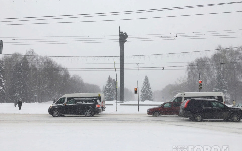 Февральские метели и снегопад не спешат уходить из Йошкар-Олы