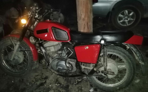 В Марий Эл пьяный мотоциклист без прав сбил женщину