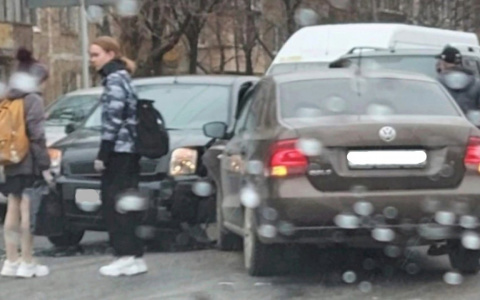 Утро в Йошкар-Оле началось с пробок и ДТП