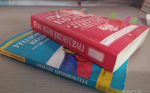 Доплаты к пенсиям, выплаты ветеранам и двойные тесты на COVID-19: какие законы вступают в силу в мае