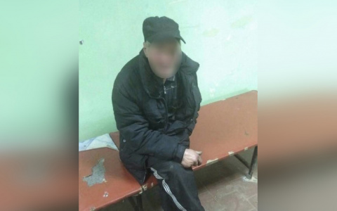 Йошкаролинцы сдали в полицию мужчину, который фотографировал маленьких девочек