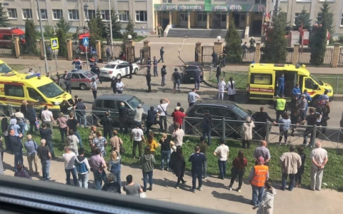 В минздраве сообщили, кто пострадал во время стрельбы в казанской гимназии