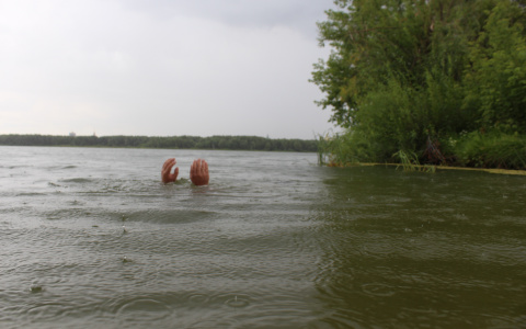 В Звениговском районе Марий Эл со дна водоема подняли тело утопленника