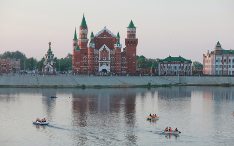 Теплая и солнечная погода в Йошкар-Оле прервется облачностью и дождями