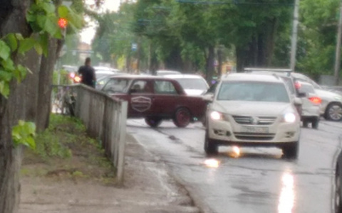 «Разворот наоборот»: йошкаролинец угодил в забор