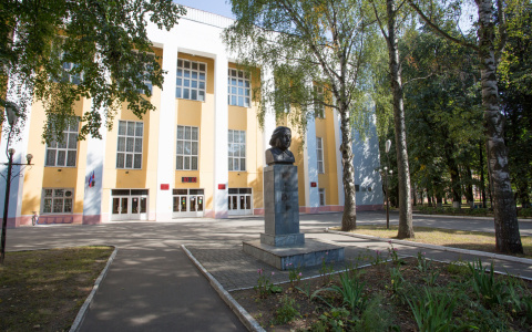 90 лет первому марийскому вузу