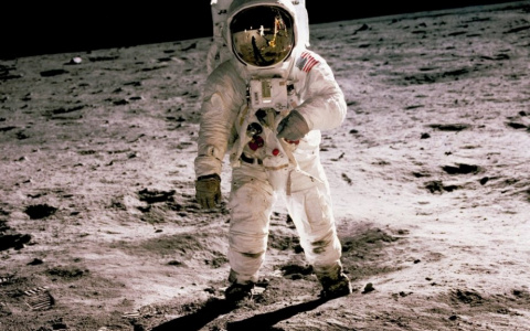 Сможете ли вы узнать 20 людей, определивших ход истории?