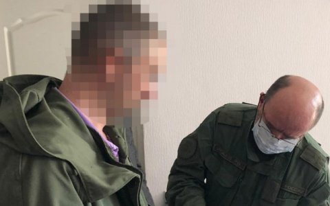 В Йошкар-Оле двое детей остались без мамы из-за "отморозка" с ножом