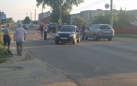 В Волжске отечественная легковушка сбила ребенка на велосипеде