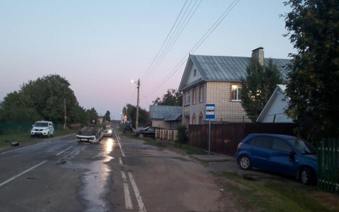 Пьяный житель Марий Эл перевернулся на легковушке и «отправил» иномарку в забор