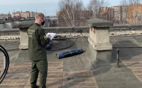 В Йошкар-Оле на пешехода упал рулон рубероида: мужчина скончался в больнице