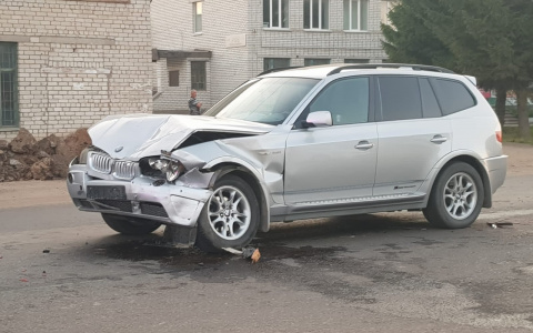 На Йошкар-Олинском шоссе произошло массовое ДТП