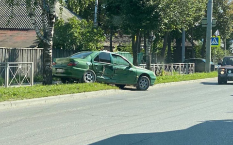 На перекрестке Первомайской и Водопроводной произошло серьезное ДТП