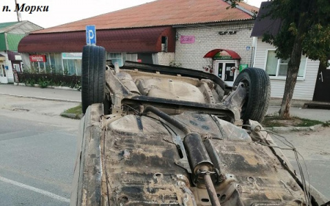 «Получил права два месяца назад»: В Марий Эл молодой человек перевернулся на машине