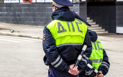 «Камеру уберите!»: стало известно в каких случаях сотрудников ГИБДД можно снимать на устройство