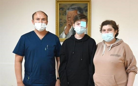 «В костре взорвался баллончик»: подростку из Марий Эл чувашские медики смогли спасти зрение