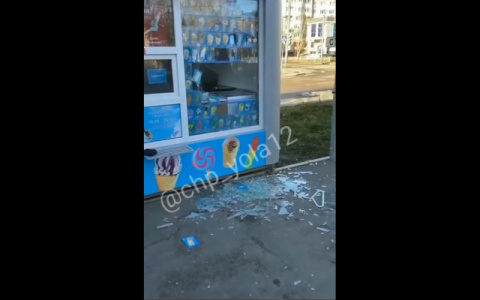 Похитителя мороженки из киоска в Йошкар-Оле нашли по «горячим» следам