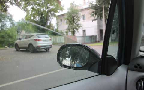 В Йошкар-Оле в ходе погони поймали пьяного водителя без прав и на чужой машине