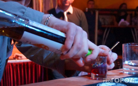 «Рюмка на столе»: стала известна смертность от "паленого" спирта в Марий Эл за 2021 год