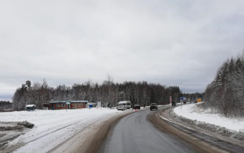 В Марий Эл рядом с кольцом на Кокшайск иномарка врезалась в микроавтобус