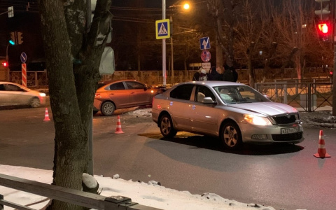 В Йошкар-Оле две иномарки не поделили дорогу