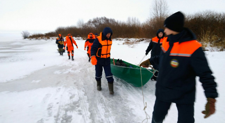 В Марий Эл на Волге двое рыбаков «ушли» под лед, одного не спасли