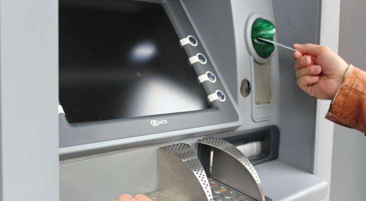 В банкоматах можно будет получить наличные с помощью смартфона