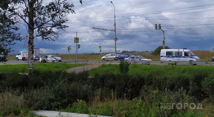 Появились подробности ДТП в пригороде Йошкар-Олы, где пассажирку зажало дверью