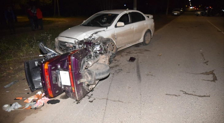 В Волжске мотоциклист погиб на дороге после столкновения с легковушкой