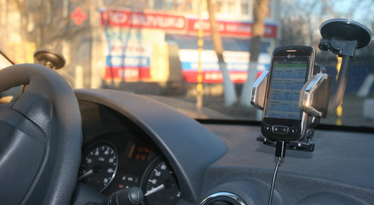«Расслабьтесь и поговорите со мной»: в Йошкар-Оле гипнотизер обманул доверчивого таксиста
