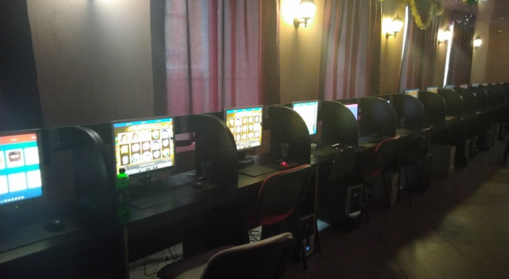«Изъяли более 30 игровых автоматов»: в центре Йошкар-Олы прикрыли казино
