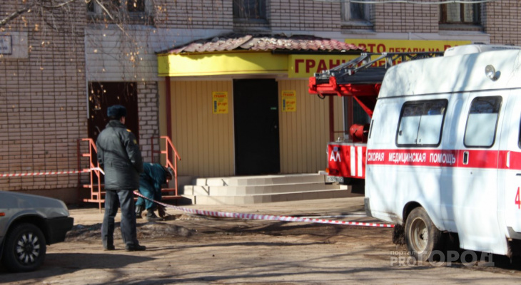 В Йошкар-Оле на Йывана Кырли вспыхнул этаж многоквартирного дома
