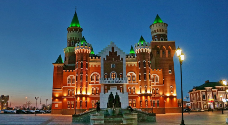 Невероятно и роскошно: здание в Йошкар-Оле признали самым красивым в России