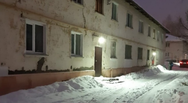 У домов на улице Мира, впервые за 60 лет, появилось дворовое освещение