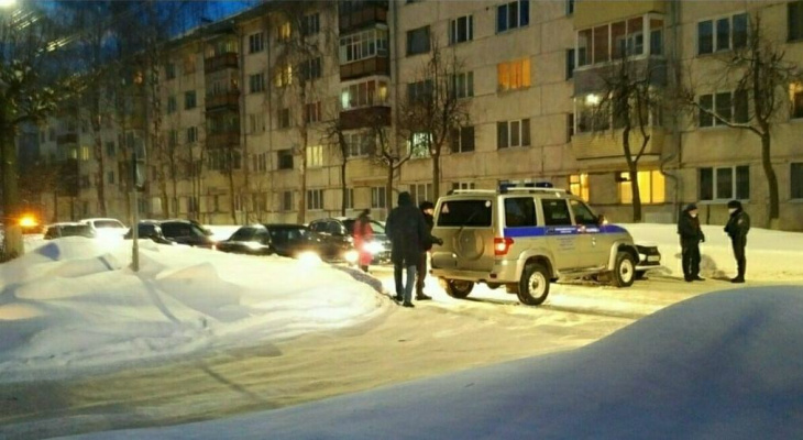 В Йошкар-Оле полицейский УАЗ врезался в авто