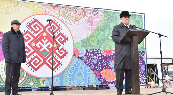 Глава республики посетил фестиваль марийских брендов в Волжске