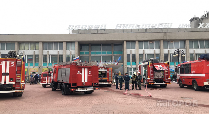 Подробности пожара в ДК имени ХХХ-летия: йошкаролинцев эвакуировали из здания