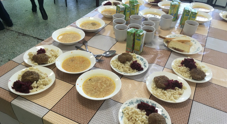Школьники Марий Эл жалуются на невкусную еду в столовых