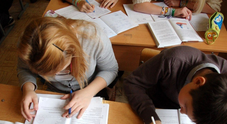 «Убираем двойные листочки»: школьники Марий Эл будут писать меньше контрольных