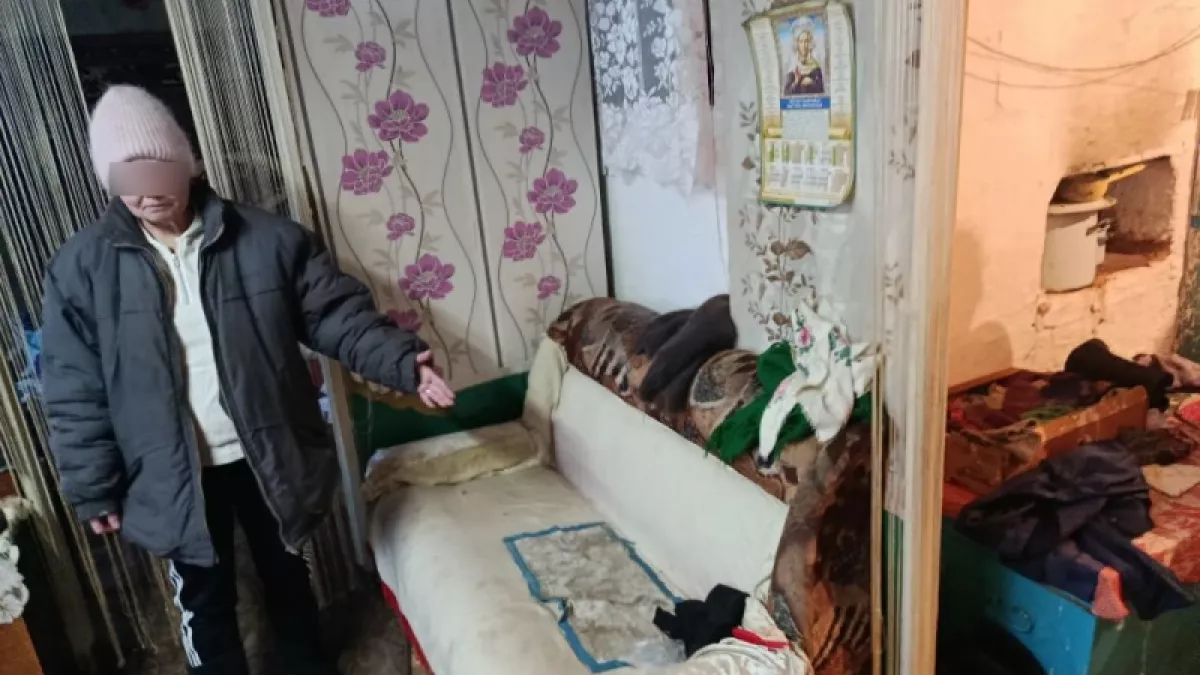 Женщина в Юринском районе ворвалась в квартиру 92-летней старушки и напала на нее с колготками ради пенсии